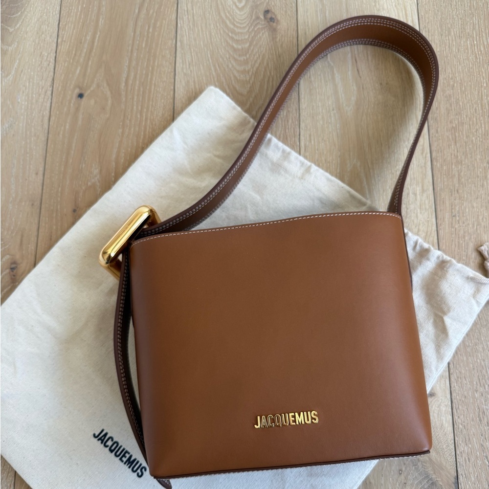NWT JACQUEMUS Le Petit Regalo leather shoulder bag